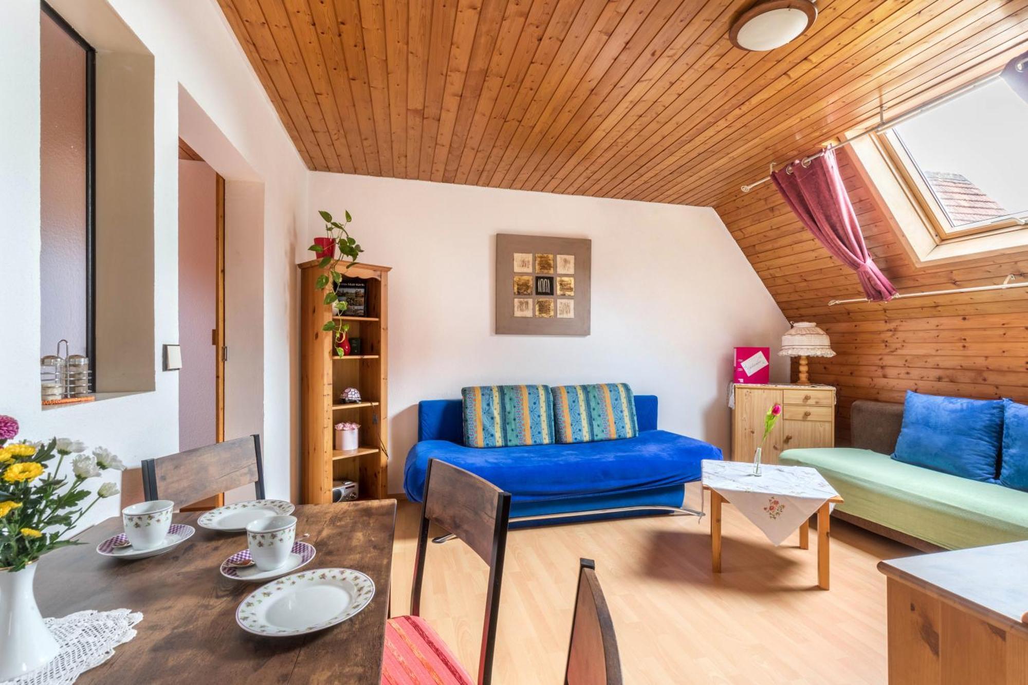 Apartmenthaus Ferienwohnungen Sila Вайнщад Екстериор снимка