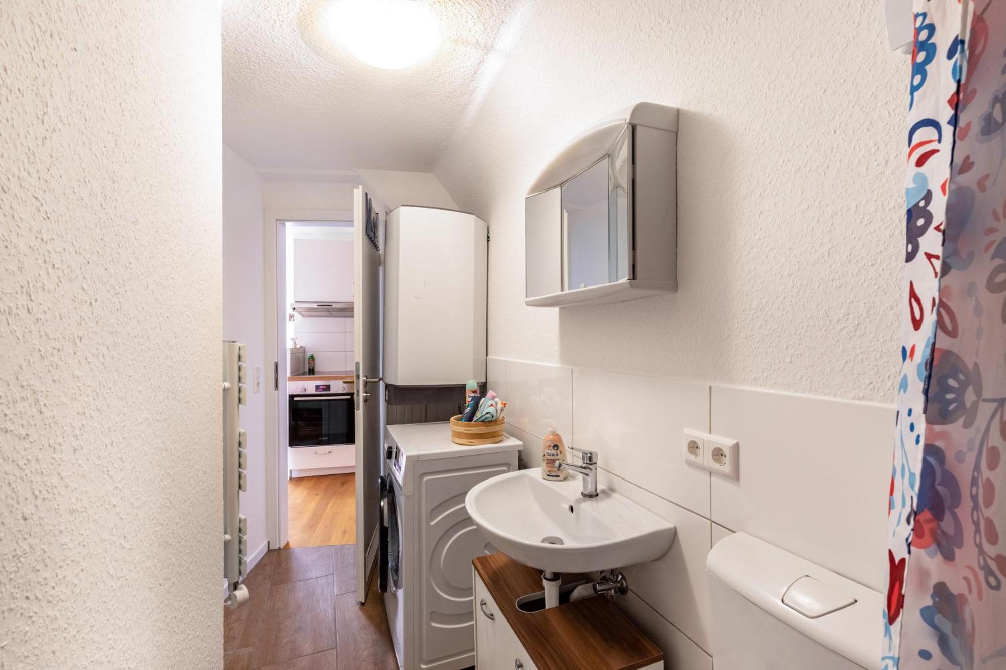 Apartmenthaus Ferienwohnungen Sila Вайнщад Екстериор снимка