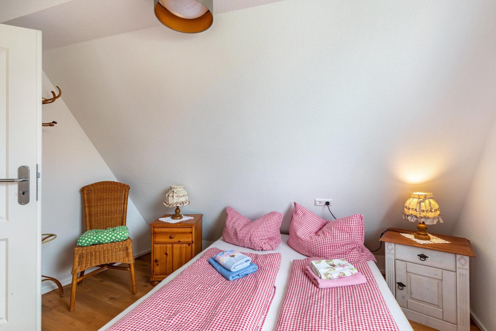 Apartmenthaus Ferienwohnungen Sila Вайнщад Екстериор снимка
