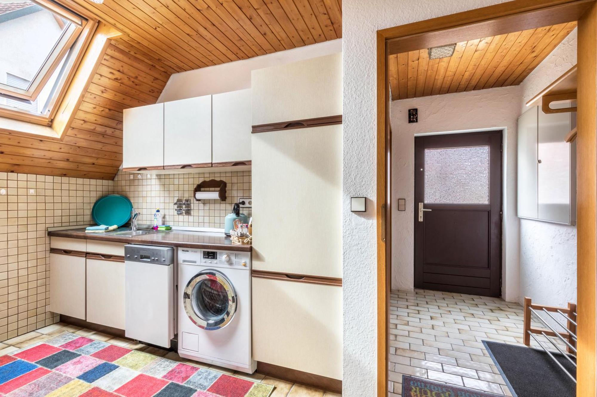 Apartmenthaus Ferienwohnungen Sila Вайнщад Екстериор снимка