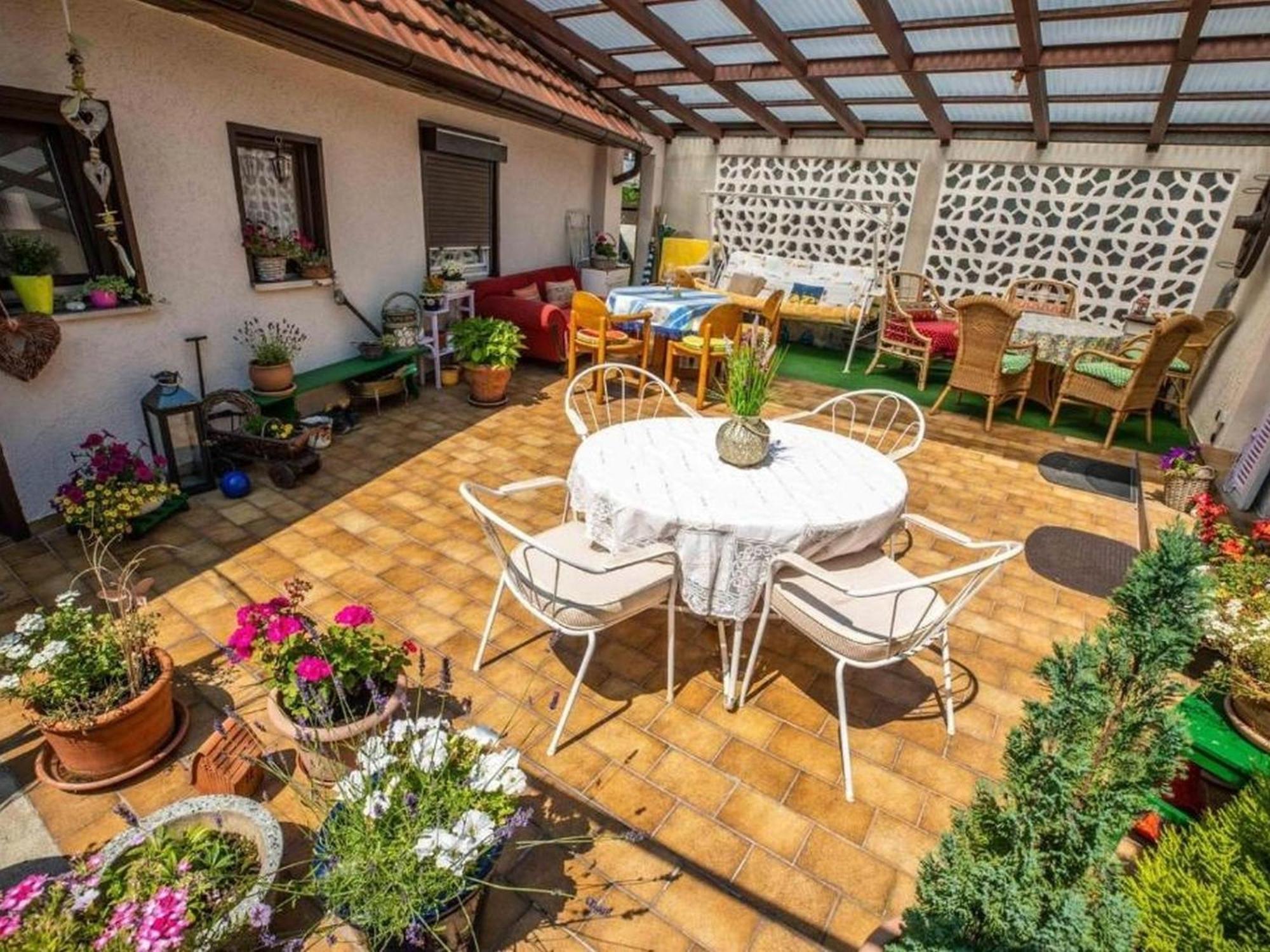 Apartmenthaus Ferienwohnungen Sila Вайнщад Екстериор снимка