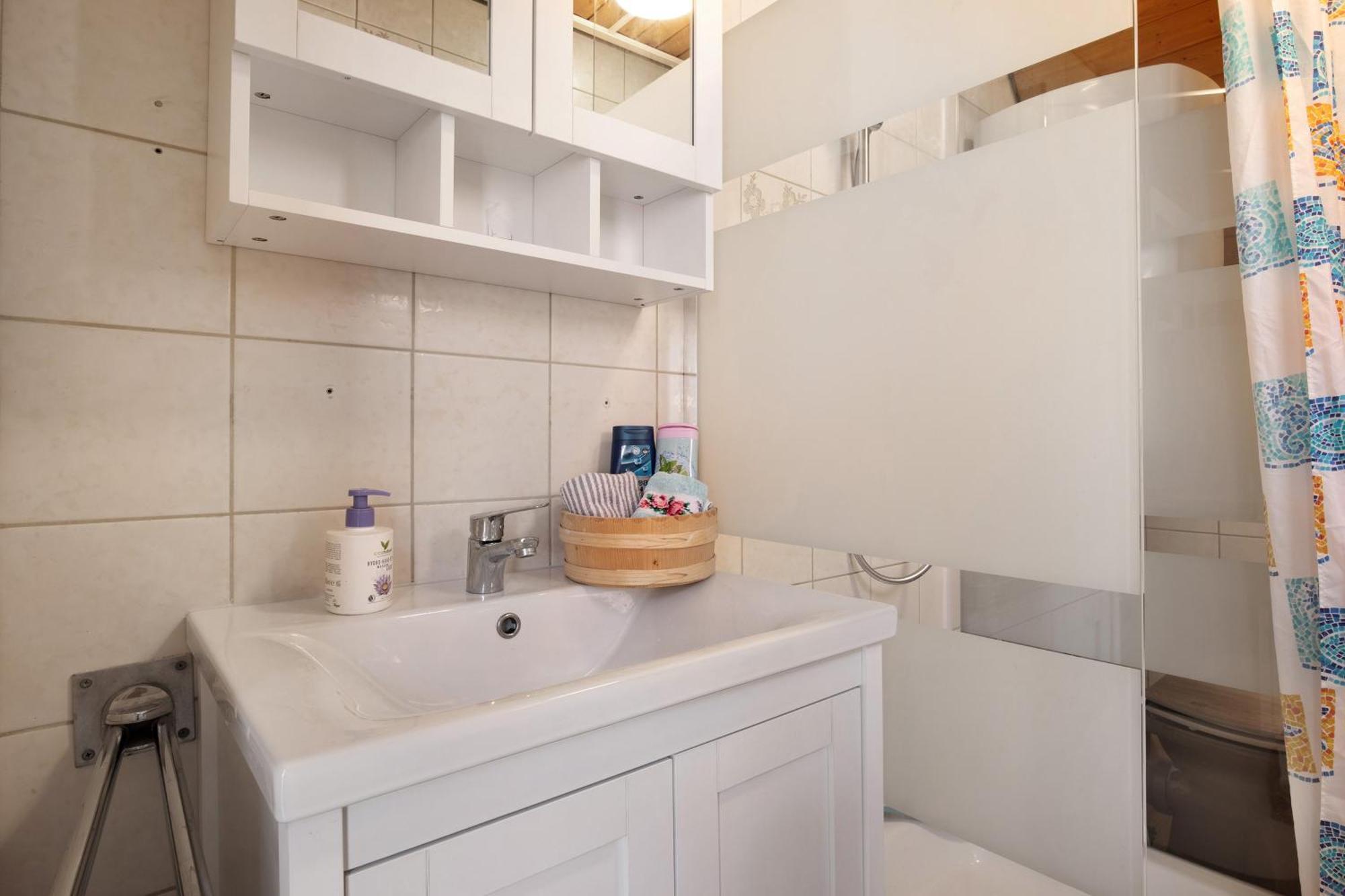 Apartmenthaus Ferienwohnungen Sila Вайнщад Екстериор снимка